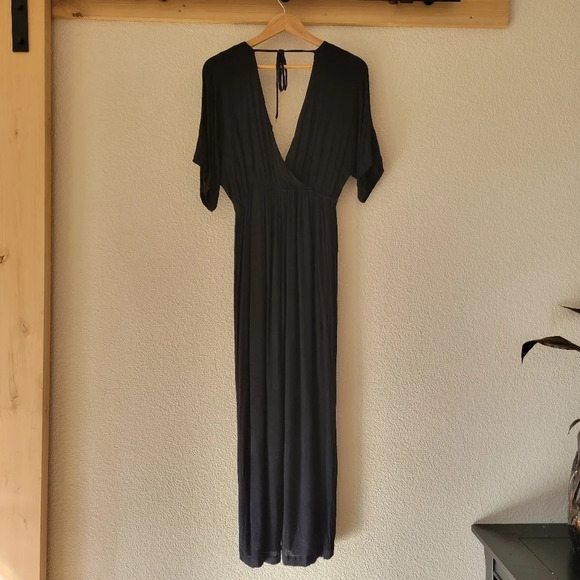 LULUS Black Deep V Neck Dolman Sleeve Pants Jumpsuit  Size Small - Picture 6 of 9